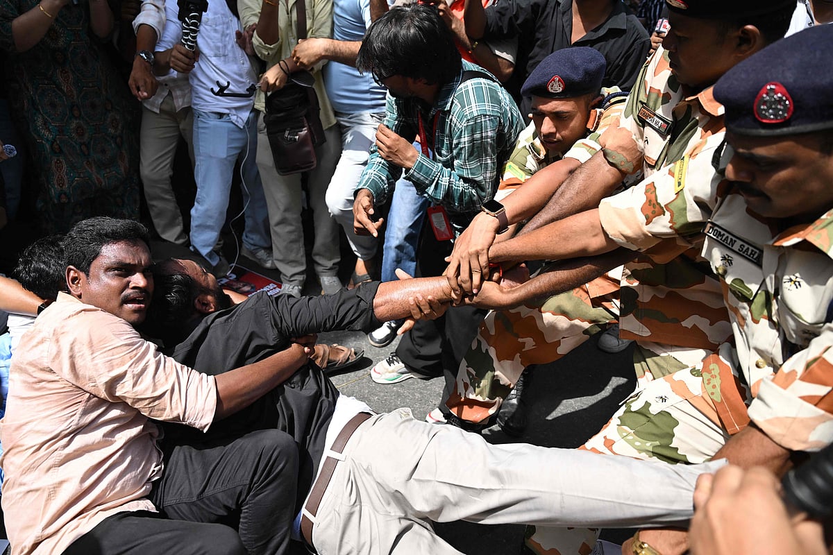 India protesters demand election chief resign - Prothom Alo English
