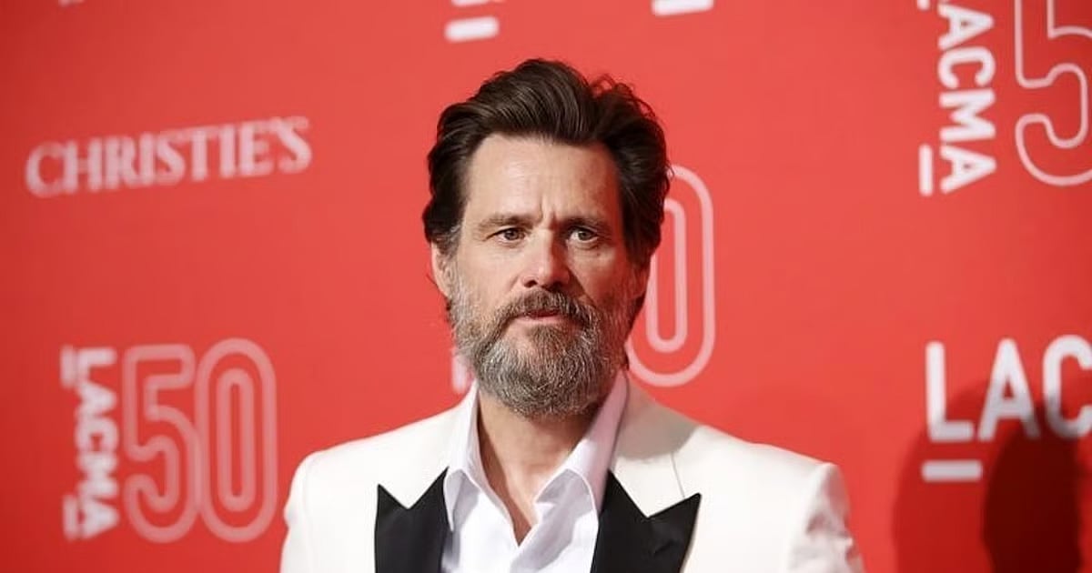 Hollywood star Jim Carrey marries longtime girlfriend Min Ah at 64 - Prothom Alo English