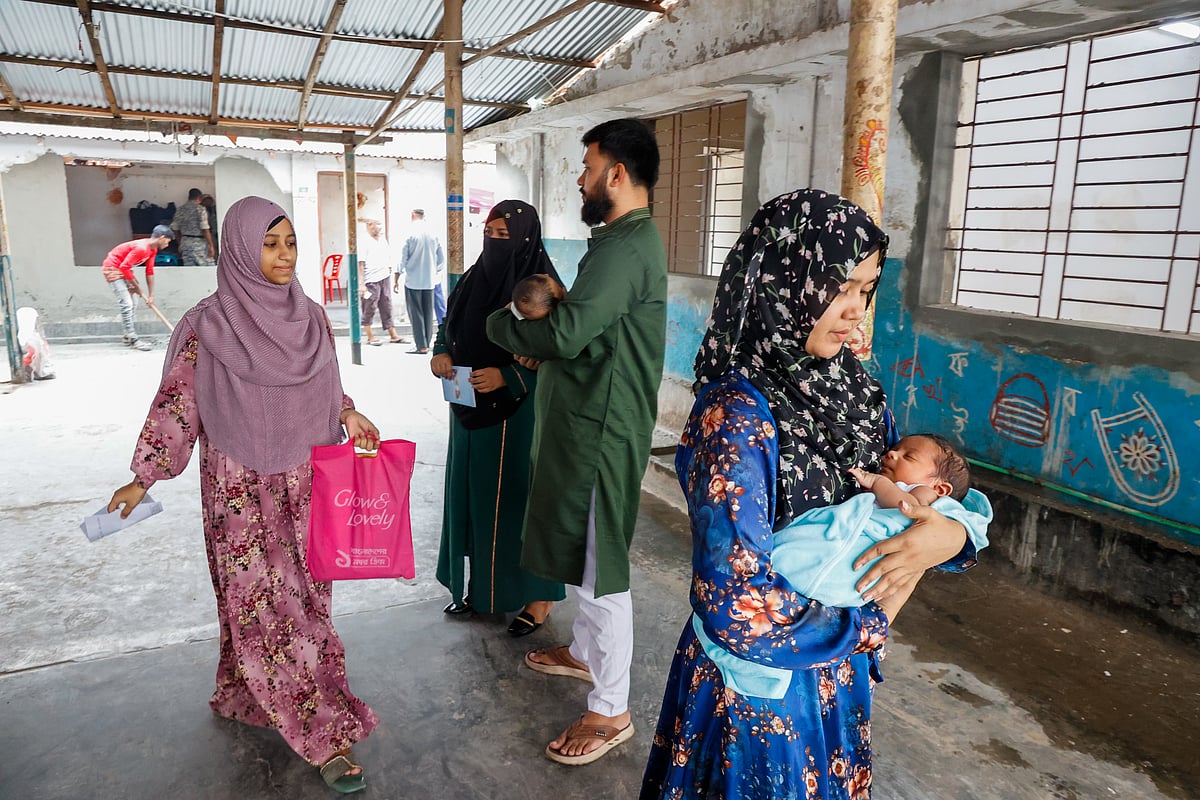 Radda Health Centre: Repairs underway, services also continue - Prothom Alo English