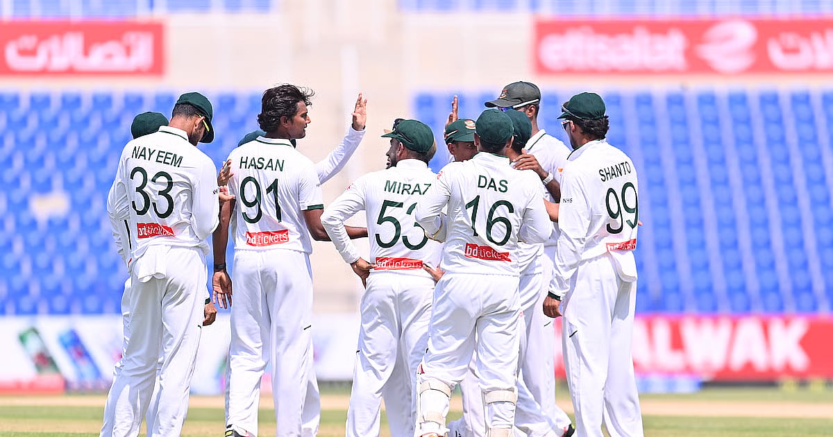 Afghanistan kämpft sich dank Rahmat zurück, liegt aber 135 Runs hinter ...