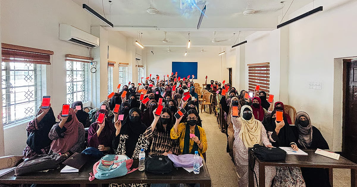 Students protest alleged discriminatory behaviour by DU teacher