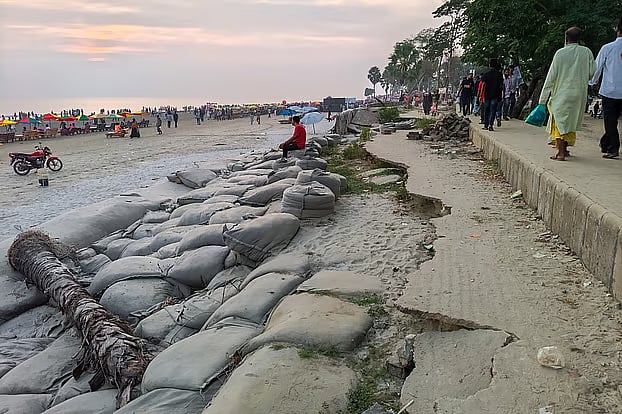 Kuakata: Dimmed by erosion and neglect