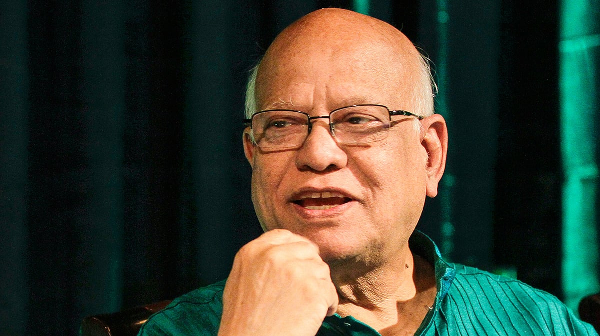 The finance minister, Abul Maal Abdul Muhith, says political difference sometime affects country’s trade and commerce. File photo
