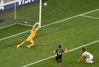 Belgium's forward Dries Mertens (C) misses a goal opportunity during a Group H football match between South Korea and Belgium at the Corinthians Arena in Sao Paulo during the 2014 FIFA World Cup on June 26, 2014. AFP