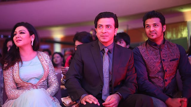 Silver screen stars Joya Ahsan, Shakib Khan, and Nirob enjoy Meril-Prothom Alo award reception programme at Bangabandhu International Reception Centre on 08 May 2015. Photo: Saiful Islam