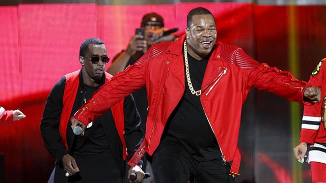 Busta Rhymes (R) performs with Puff Daddy during the second night of the 2015 iHeartRadio Music Festival at the MGM Grand Garden Arena in Las Vegas, Nevada September 19, 2015. Photo: Reuters