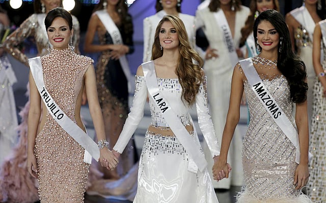 Miss Trujillo, Jessica Duarte (L), Miss Lara Mariam Habach (C) and Miss Amazonas, Andrea Rosales take part in Miss Venezuela 2015 pageant in Caracas, October 8, 2015. Photo: Reuters