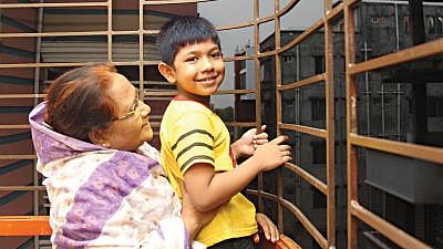 Kids turning to the grandparents.