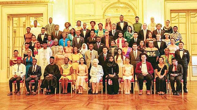 Winners of the Queen’s Young Leaders Awards with British Queen Elizabeth II at the Buckingham Palace. Photo: Collected