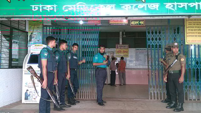 Police guard Dhaka Medical College hospital where an injured ‘militant’ is admitted. Photo: Zia Islam