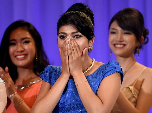 Priyanka Yoshikawa (C) reacts with joy moments after winning the Miss Japan title during the Miss World Japan 2016 Beauty Pageant in Tokyo on 5 September, 2016. Photo: AFP