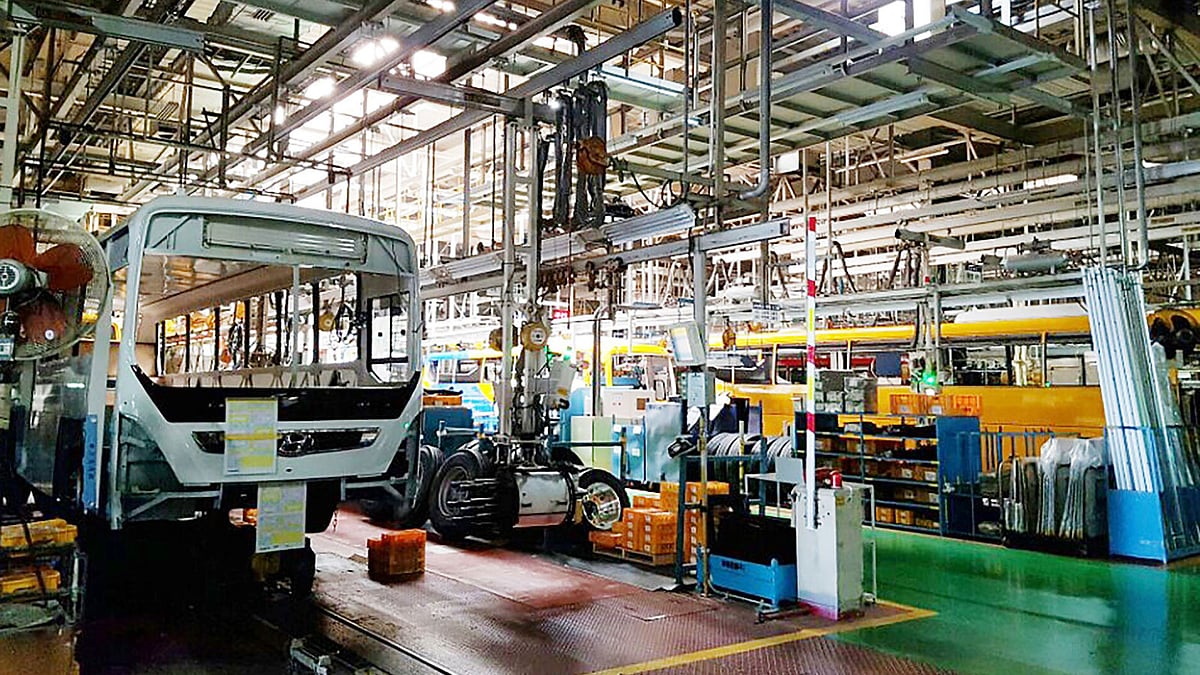 Partially assembled buses remain unattended at the Hyundai Motor assembly line in Jeonju, about 200 kms south of Seoul, on 26 September, 2016.