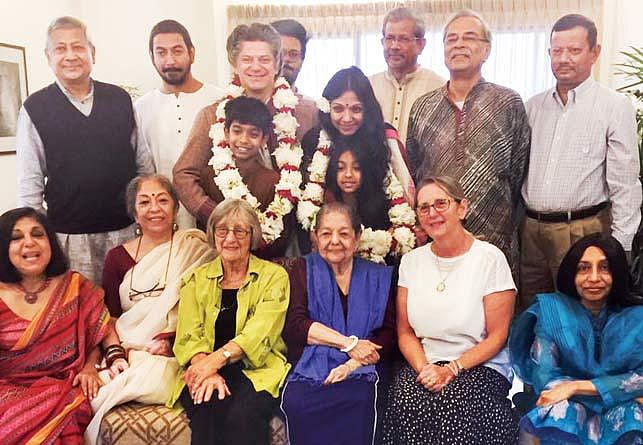 Singer Anusheh Anadil has tied knot with guitarist Panduranga Blumberg with their families on their wedding day. Photo: Collected