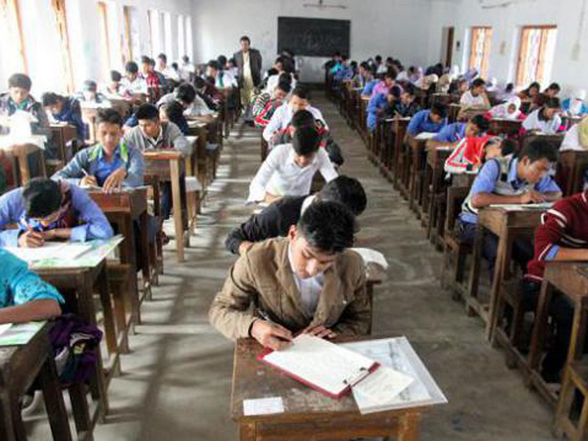 Students sit for a public examination. Prothom Alo File Photo