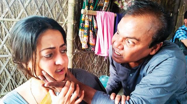 Raima Sen and Fazlur Rahman Babu in a still from `Sitara`