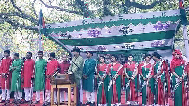 Dhaka University observes the National Flag Hoisting Day. Photo: UNB