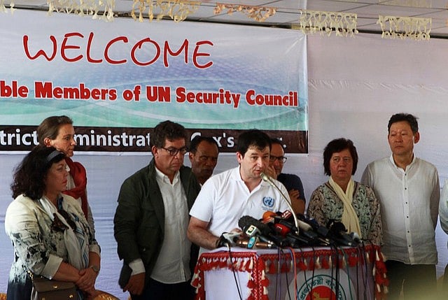 A Russian member of UN Security Council team answers the questions of journalists in a press briefing at the Kutupalong Refugee Camp in Cox`s Bazar, Bangladesh, April 29, 2018. Photo : Reuters