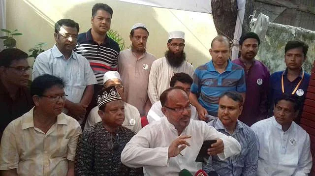 BNP mayoral candidate Nazrul Islam Manju urges foreign election observers and foreign missions in Bangladesh to visit Khulna City Corporation elections. Photo: Prothom Alo