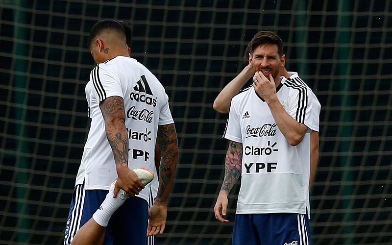 Argentina`s Lionel Messi, right, attends a team training session at the Sports Center FC Barcelona Joan Gamper, in Sant Joan Despi, Spain, Wednesday, 6 June, 2018. Argentina has called off a World Cup warmup match against Israel following protests by pro-Palestinian groups. A source at Argentina`s football federation on Tuesday confirmed the cancellation of the international friendly scheduled to be played Saturday at Teddy Kollek Stadium in Jerusalem. Photo : AP