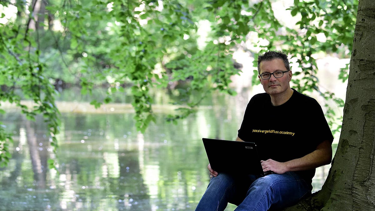 Lars Hattwig, a so-called frugalist, poses for a picture in Tiergarten park in Berlin on 7 June 2018. Photo: AFP