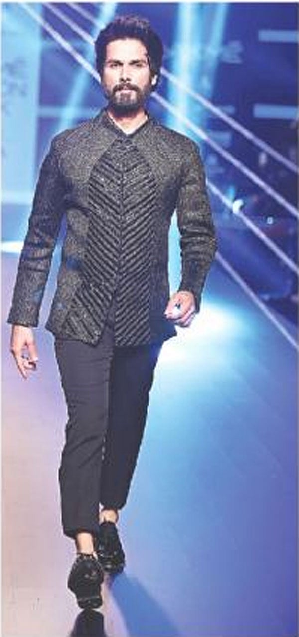 Shahid Kapoor on the ramp. Photo: Twitter