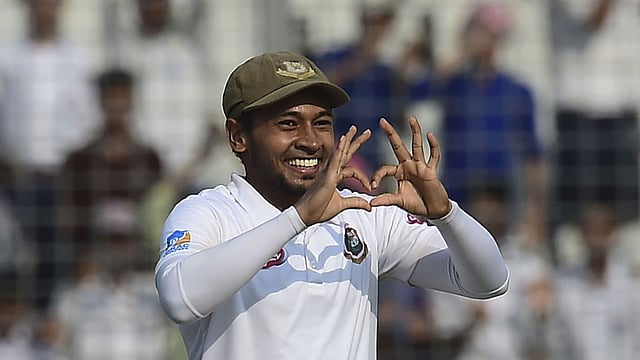 Bangladeshi cricketer Mushfiqur Rahim reacts after scoring double century (200 runs) during the second day of the second Test cricket match between Bangladesh and Zimbabwe at the Sher-e-Bangla National Cricket Stadium in Dhaka on 12 November 2018. Photo: AFP