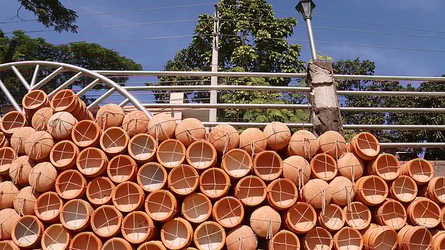 Earthen pots piled up by the bank of river Surma in Sylhet on 4 December. Traders buy the pots from Haripur in Jaintapur upazila. Photo: Anis Mahmud