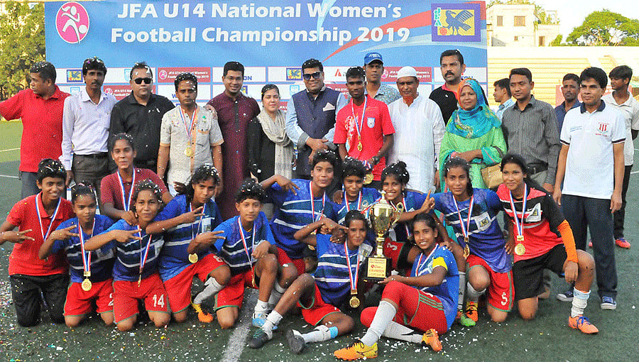 Rangpur beat Mymensingh in tie-breaker to clinch the title of JFA Football on Friday. Photo: UNB.