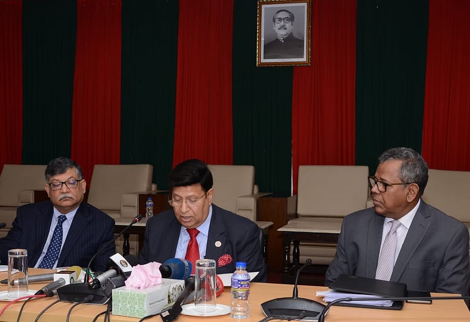 Foreign Minister AK Abdul Momen talking to reporters at a press conference on 12 January 2020. Photo: UNB