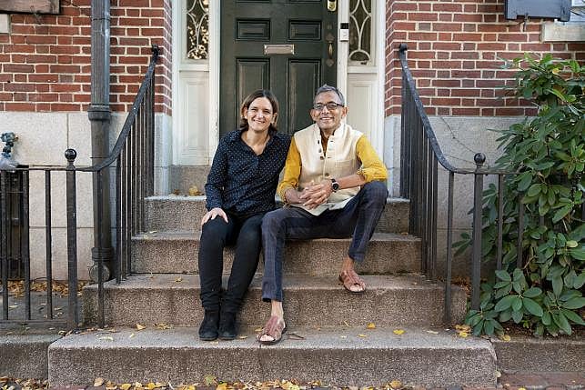 This photo obtained 14 October, 2019 courtesy of the Massachusetts Institute of Technology(MIT) shows Abhijit Banerjee and Esther Duflo winners of the 2019 Nobel Prize for Economics at their home in Boston, Massachusetts on 14 October, 2019. Photo: AFP