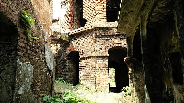 Dilapidated structures inside Teota zamindar bari