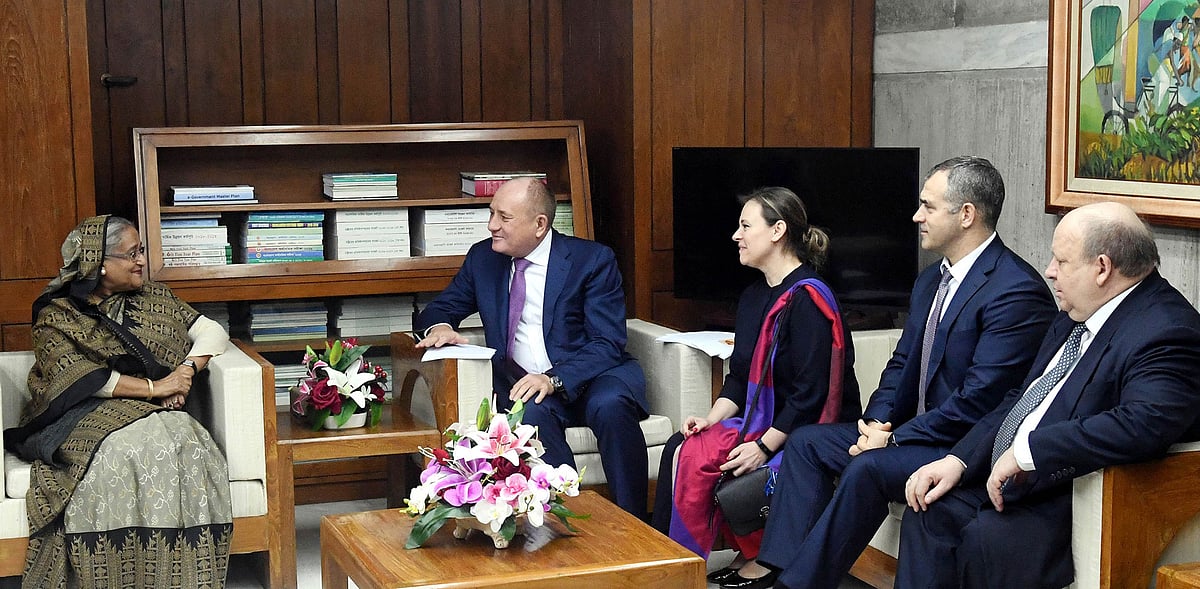 Prime minister Sheikh Hasina talks to a delegation of Russian Gazprom at her parliament office, Dhaka on 28 January 2020. Photo: PID