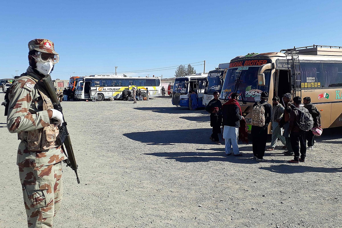 A member of Iranian Revolutionary guerd in Iran border town of Taftan on 29 February, 2020