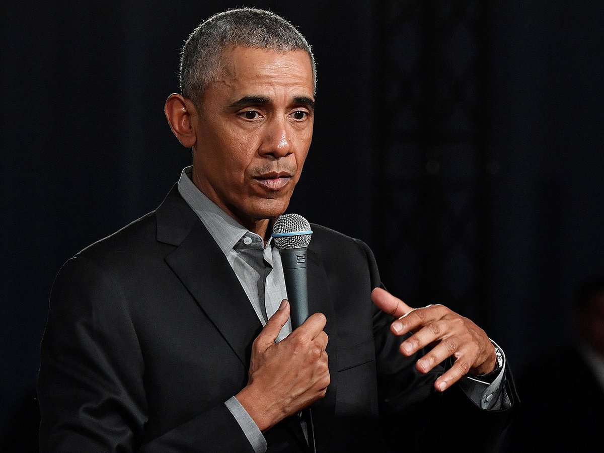 Former US president Barack Obama addresses a townhall talk to discuss, among others, the future of Europe with young people on 6 April, 2019 in Berlin.