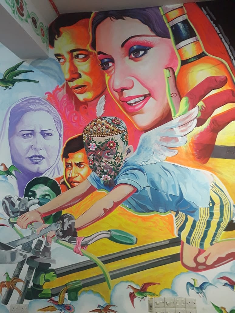 Mass culture captured in contemporary art (Britto)