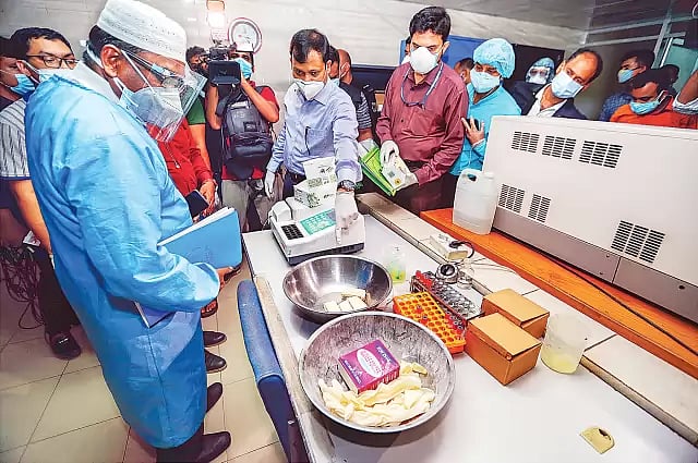 RAB mobile court conducts a drive at city's Shahabuddin Medical College Hospital on 19 July 2020.