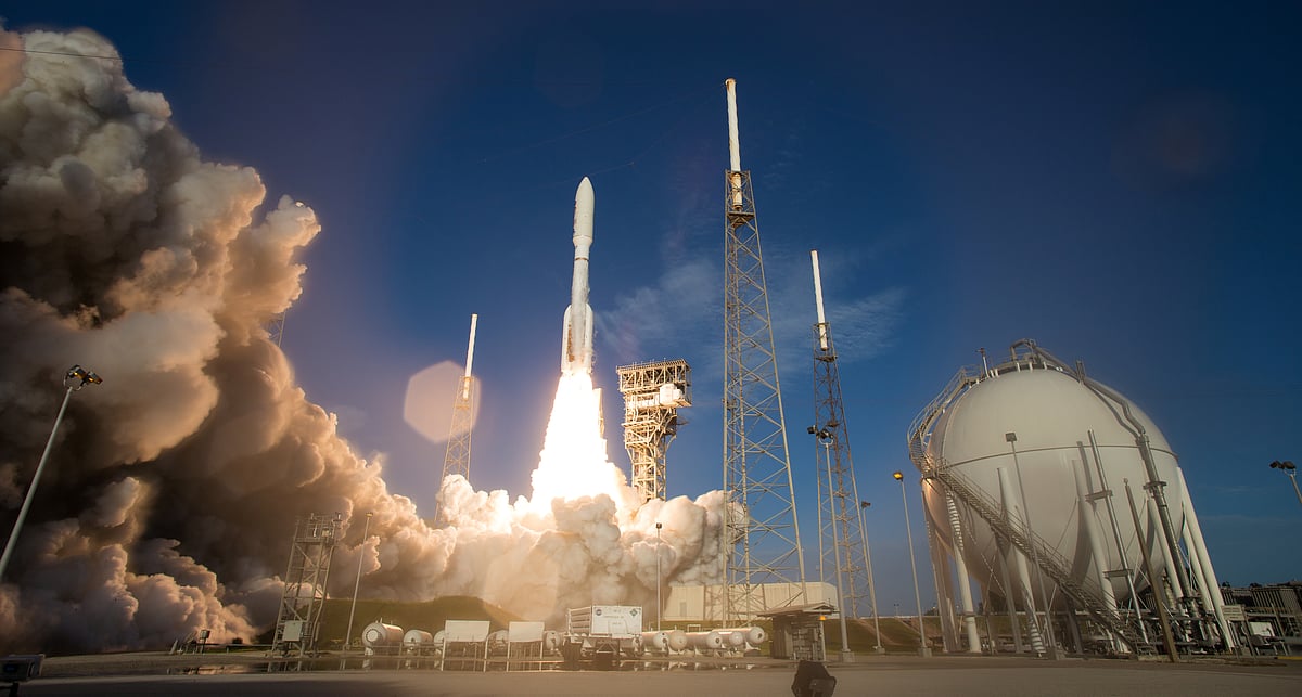 A United Launch Alliance Atlas V rocket carrying NASA's Mars 2020 Perseverance Rover vehicle takes off from Cape Canaveral Air Force Station in Cape Canaveral, Florida, US, 30 July 2020.