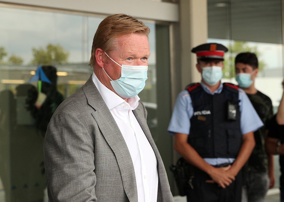 Ronald Koeman arrives at Barcelona Airport on 18 August