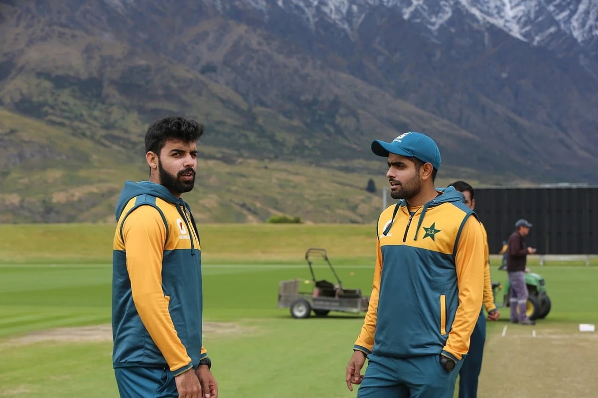 Pakistan captain Babar Azam with spinner Sadab Khan