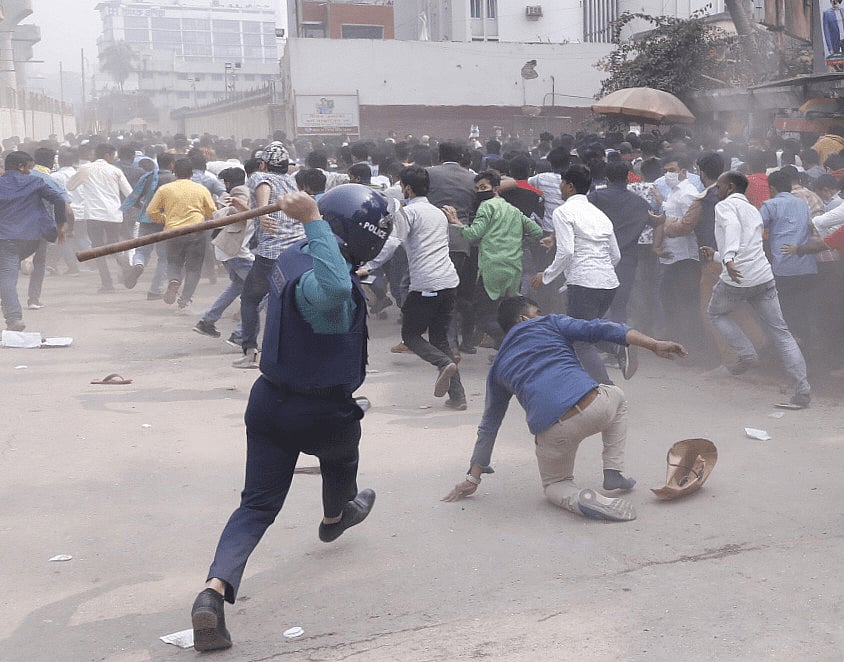A rally of Bangladesh Nationalist Party has been foiled in front of the National Press Club in Dhaka after police charged baton on Saturday.