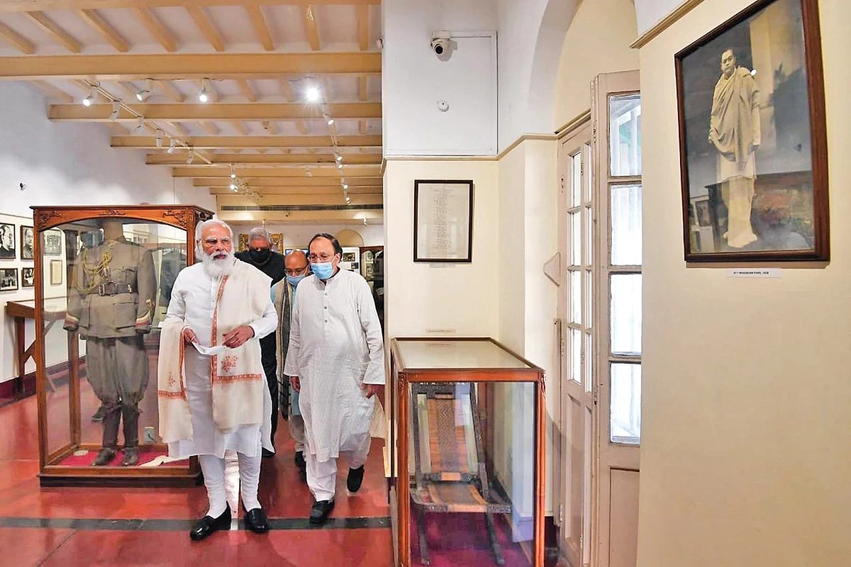 Sugata Bose with Narendra Modi at Netaji Bhavan on 23 January in Kolkata