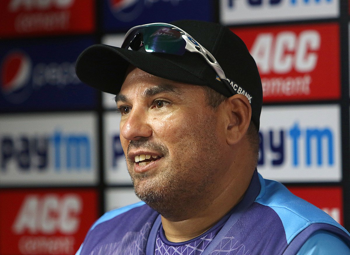 Bangladesh head coach Russell Domingo speaks at a press conference ahead of the third and final T20I match between India and Bangladesh, in Nagpur on 9 November 2019