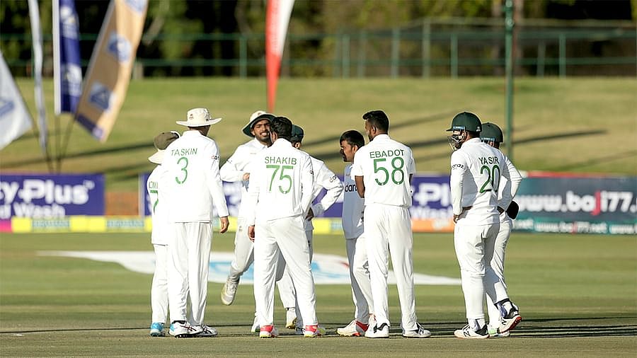 Bangladesh bowl out Zimbabwe for 276