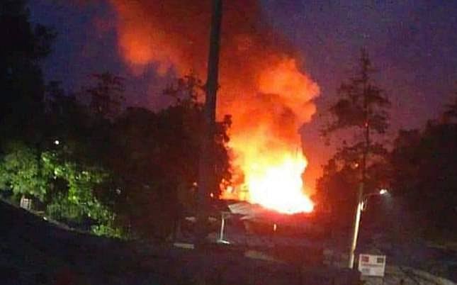 Fire broke out on Tuesday at the H-2 block of the Rohingya Balukhali camp-9 next to Panbazar in Ukhiya, Cox’s Bazar