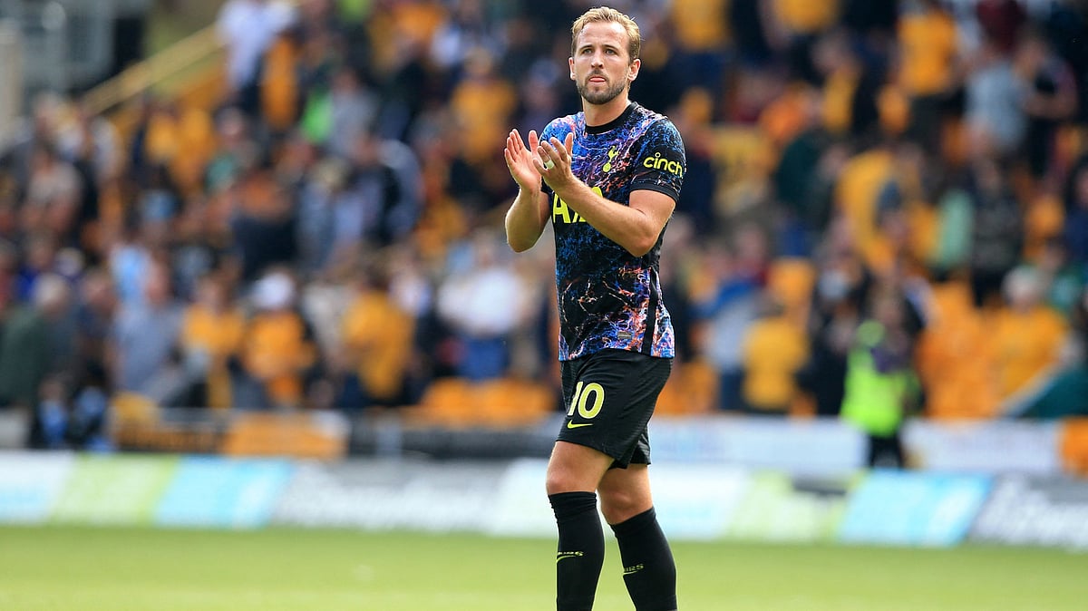 Tottenham Hotspur's English striker Harry Kane applauds supporters after the English Premier League football match between Wolverhampton Wanderers and Tottenham Hotspur at the Molineux stadium in Wolverhampton, central England on 22 August, 2021