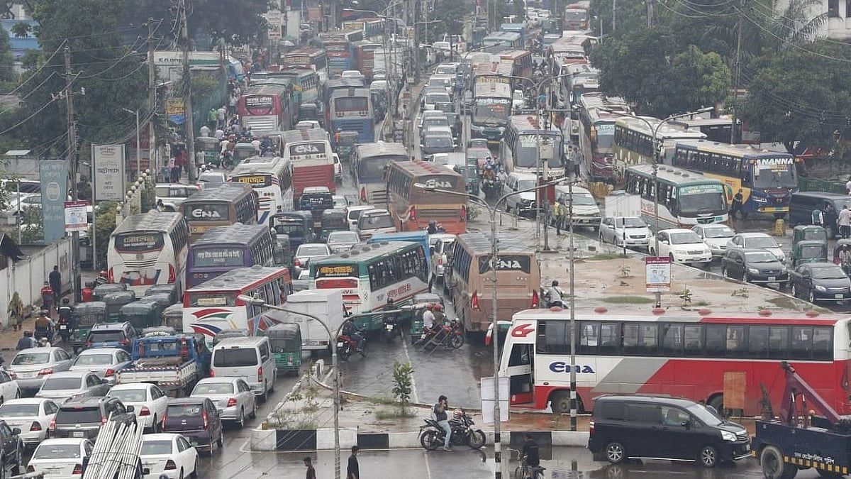 Traffic congestion in Mohakhali, Dhaka on 11 August 2021