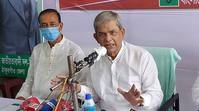 BNP secretary general Mirza Fakhrul Islam Alamgir speaks at an extended meeting of Thakurgaon district BNP at Hawlader community centre on 8 September 2021.