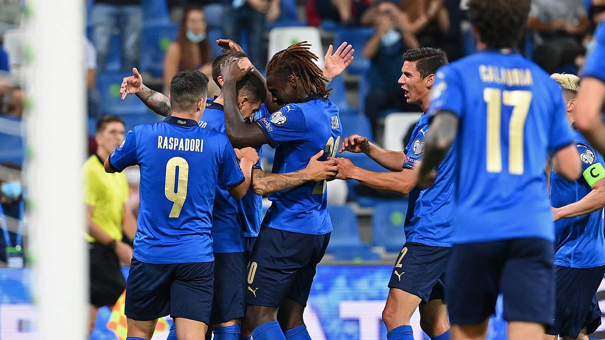 Italy's players celebrate their team's fifth goal during the FIFA World Cup Qatar 2022 Group C qualification football match between Italy and Lithuania at the Citta del Tricolore Stadium in Reggio Emilia on 8 September, 2021