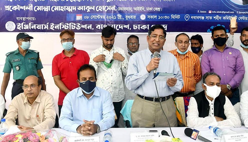 Agriculture minister Md Abdur Razzaque is addressing as the chief guest at a food distribution ceremony at a community center at Lalbagh in the capital on Wednesday.