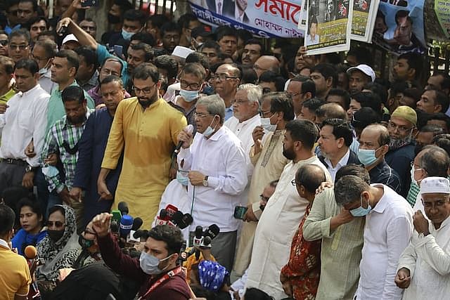Mirza Fakhrul Islam Alamgir speaks at a rally on 22 November